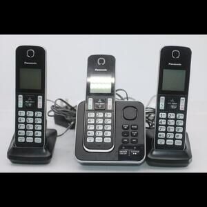 Panasonic model KX-TGD390C wireless Intertek 3 Phones